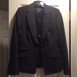 Club Monaco suit, size 4, black w pin stripes